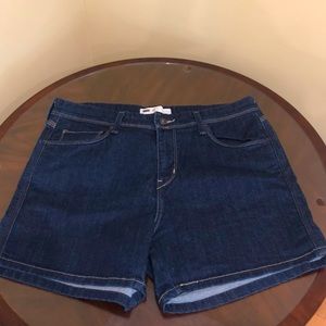 Levi’s Shorts Size women’s 12